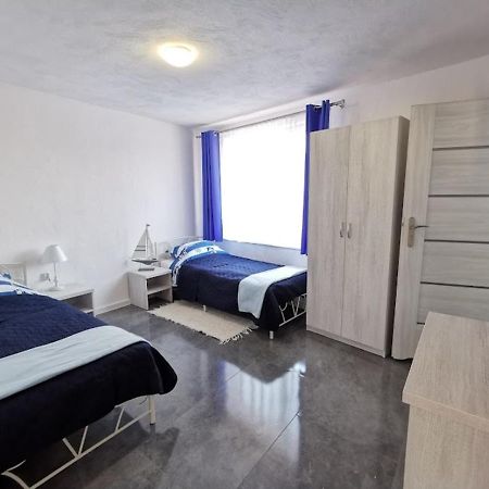 Pokoje Dwuosobowe Hotel Rowy  Buitenkant foto