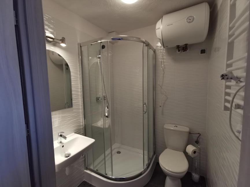 Pokoje Dwuosobowe Hotel Rowy  Buitenkant foto